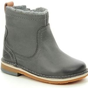 clarks chelsea boots kids